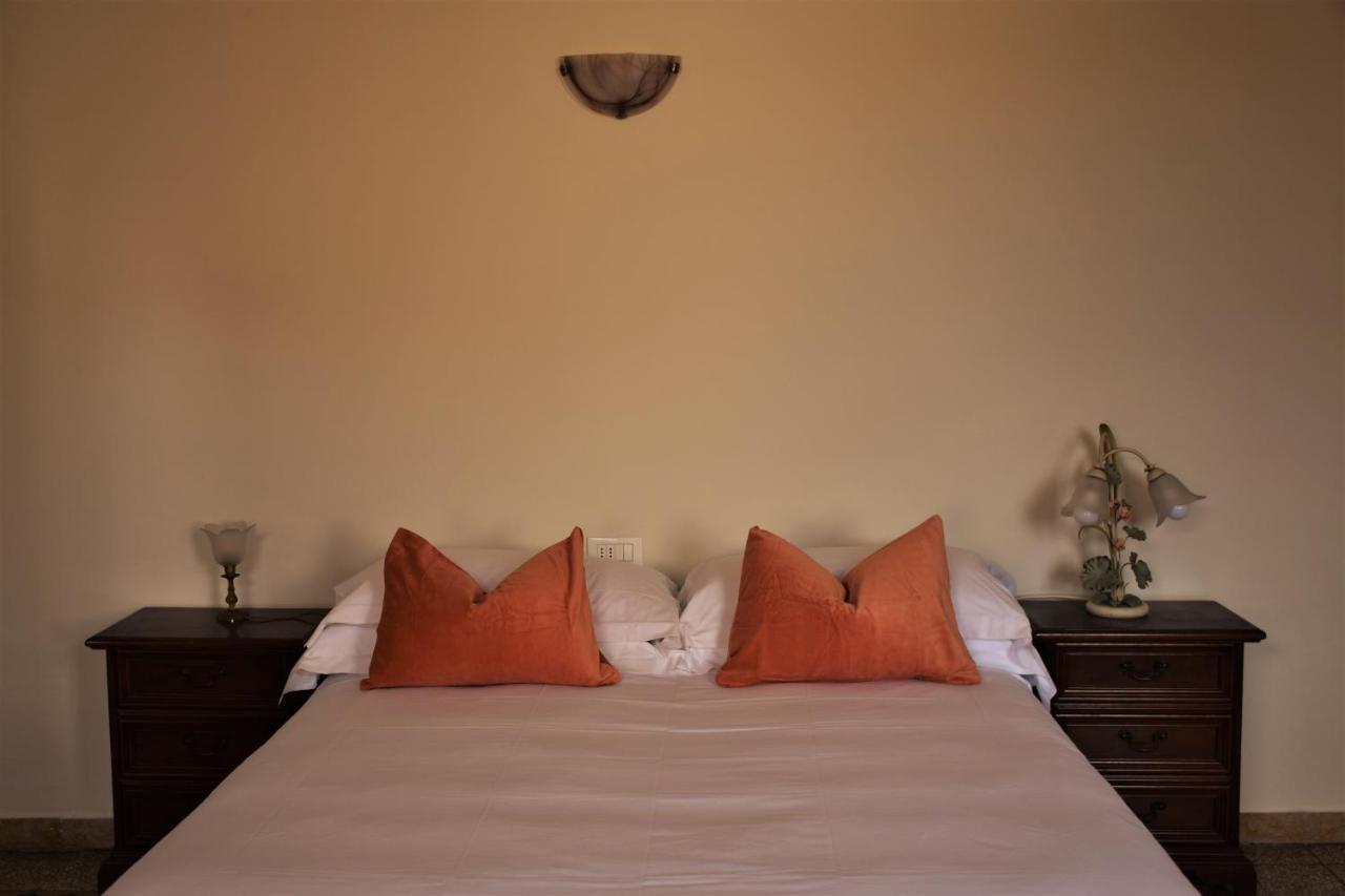 Apartment Dalla Mirella ฟลอเรนซ์ ภายนอก รูปภาพ