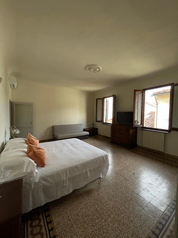 Apartment Dalla Mirella ฟลอเรนซ์ ภายนอก รูปภาพ