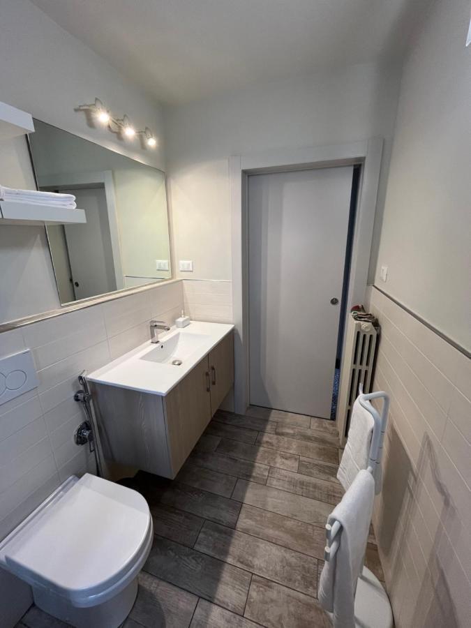 Apartment Dalla Mirella ฟลอเรนซ์ ภายนอก รูปภาพ