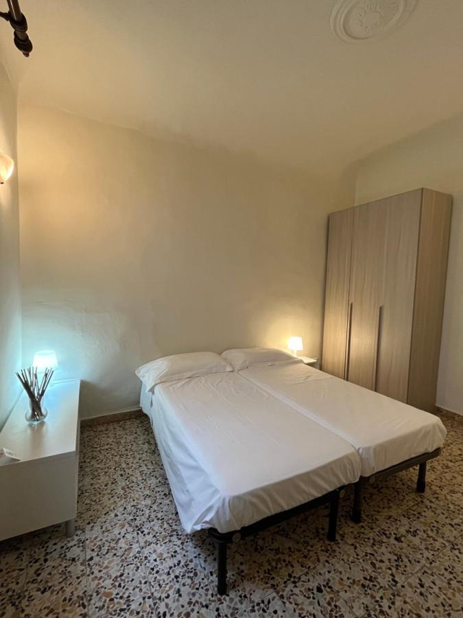 Apartment Dalla Mirella ฟลอเรนซ์ ภายนอก รูปภาพ