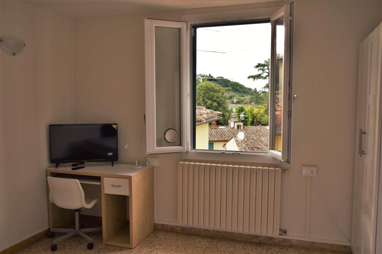 Apartment Dalla Mirella ฟลอเรนซ์ ภายนอก รูปภาพ
